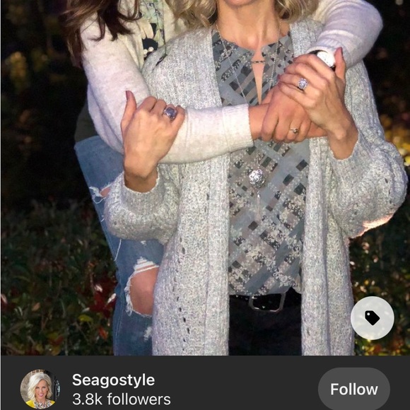 Cabi Graph Blouse - Picture 3 of 7